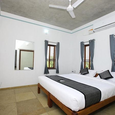 Hotel Du Palais - Auroville Beach Puduccseri Kültér fotó