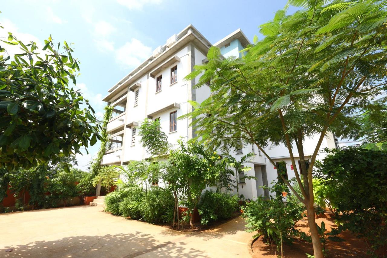 Hotel Du Palais - Auroville Beach Puduccseri Kültér fotó