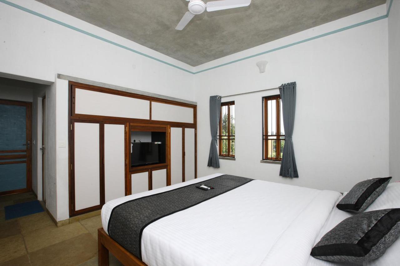 Hotel Du Palais - Auroville Beach Puduccseri Kültér fotó