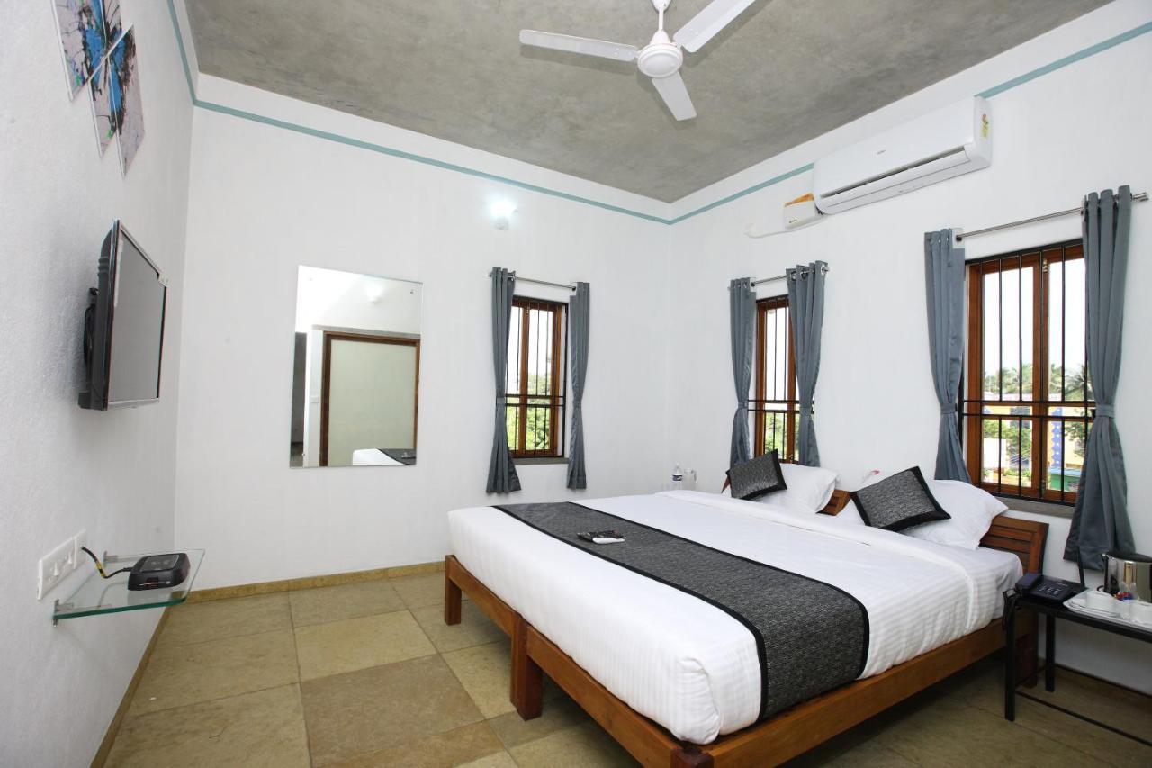 Hotel Du Palais - Auroville Beach Puduccseri Kültér fotó