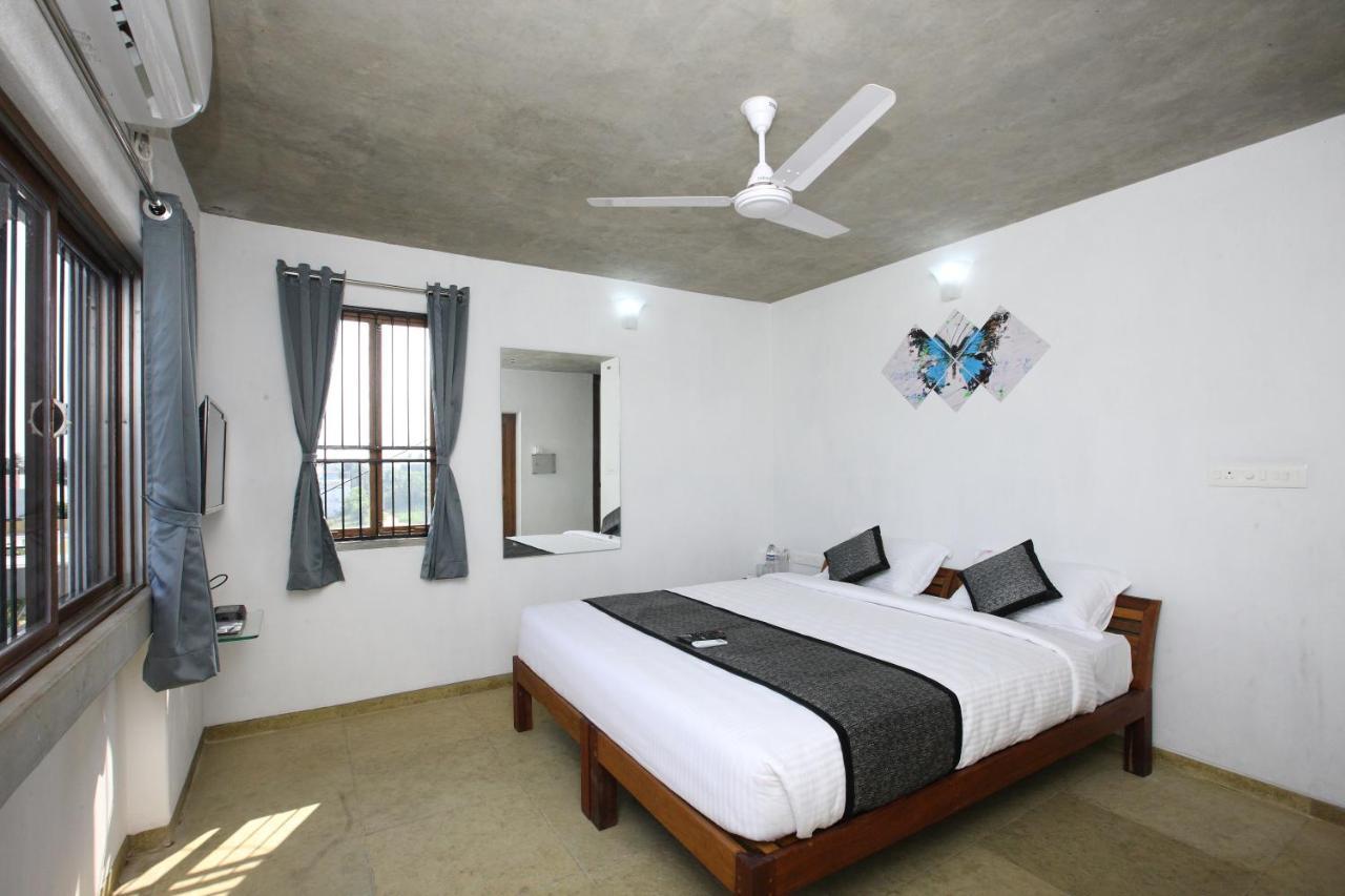 Hotel Du Palais - Auroville Beach Puduccseri Kültér fotó