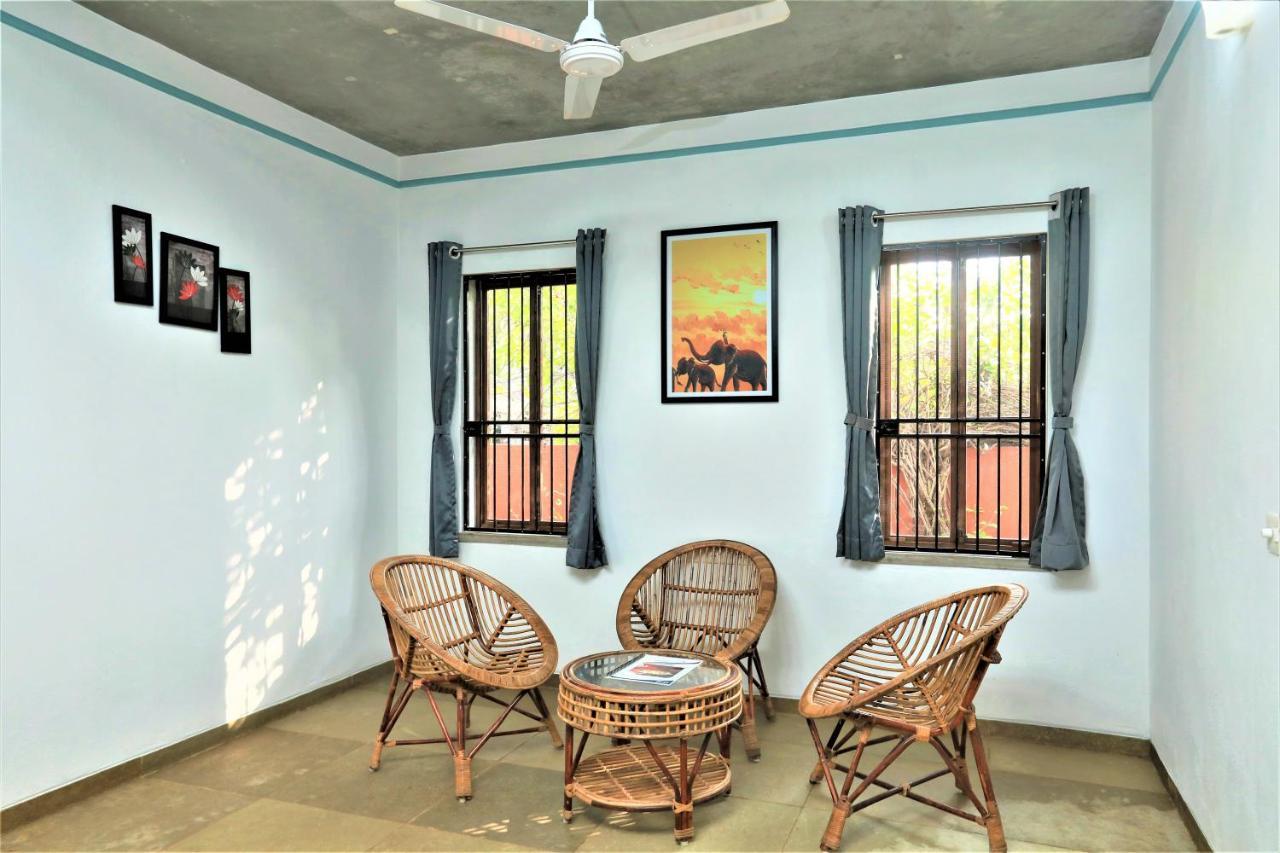 Hotel Du Palais - Auroville Beach Puduccseri Kültér fotó