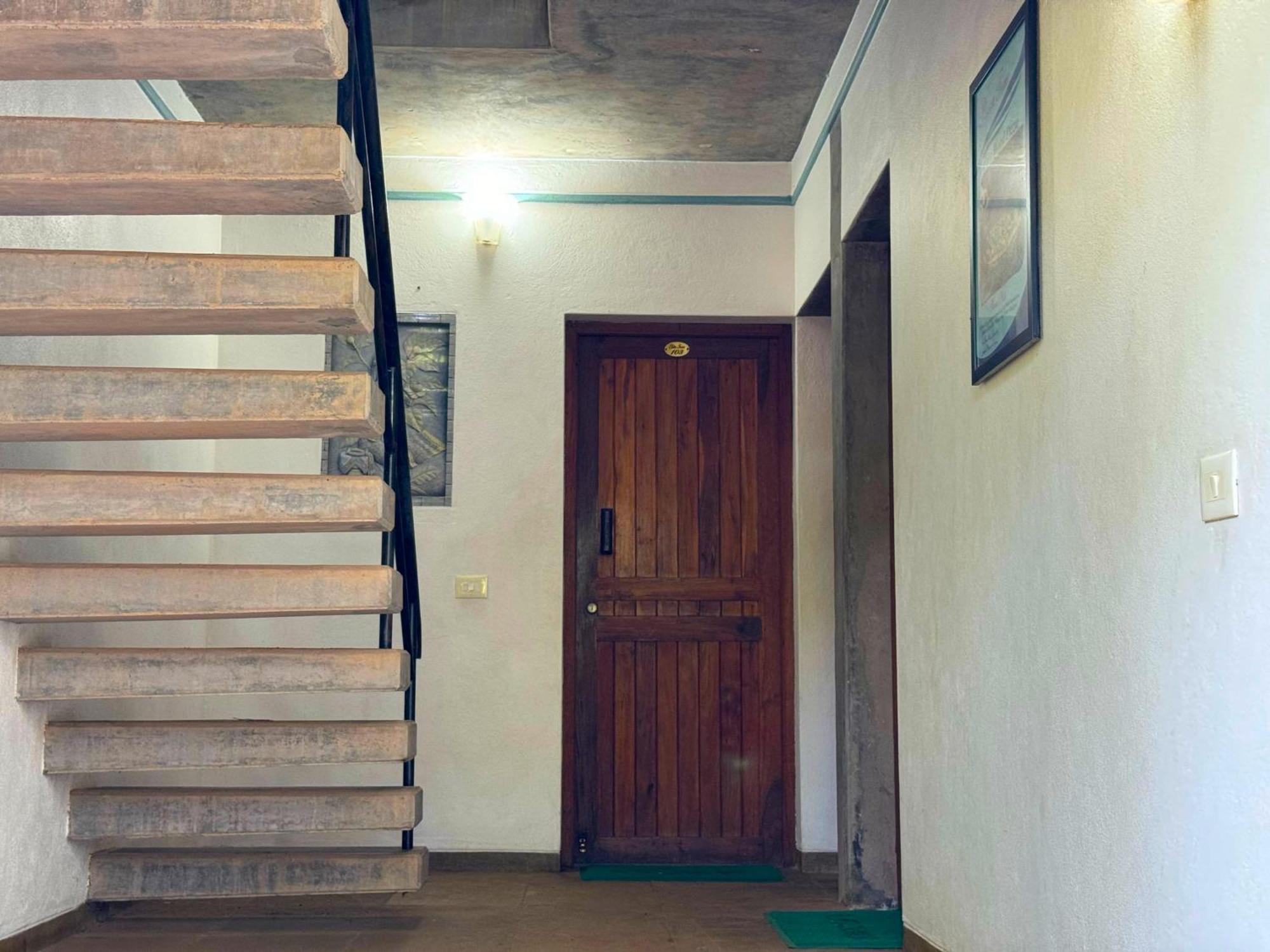 Hotel Du Palais - Auroville Beach Puduccseri Kültér fotó